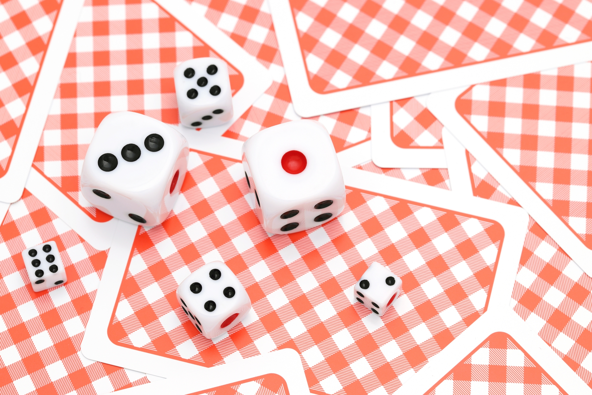 日本のギャンブルとゲーム14種類！合法ギャンブルの人気ランキングも紹介！